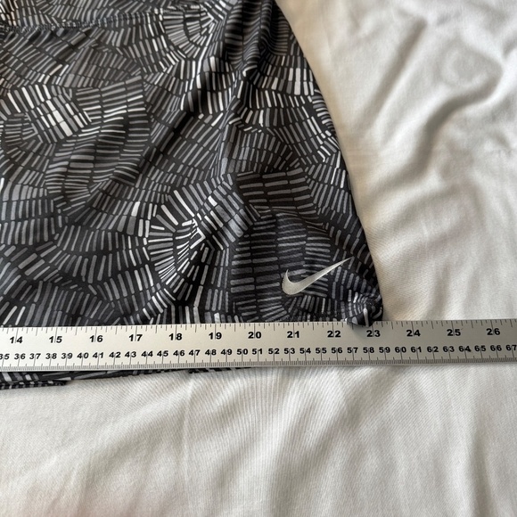 NIKE Golf Women's L Performance Golf Tennis Skort DRI-FIT Gray Geometric Print - Picture 13 of 16